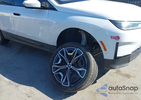 2024 BMW Ix xDrive50 из США, поврежденный, VIN WB523CF08RCN19734